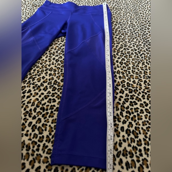 Athleta Leggings capri length blue sheer details - Picture 10 of 10